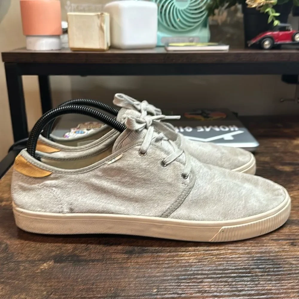 Tom’s Carlo Gray‎ Corduroy sneakers size 9